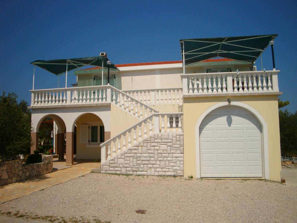 Apartment Barba Stipe Zdrelac Exterior photo